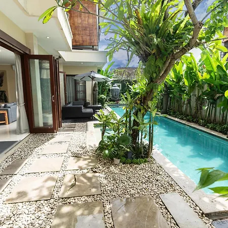 Villa Tepi Sungai - 6BR Luxury Private Pool Villa - Seminyak Sleeps 14-2